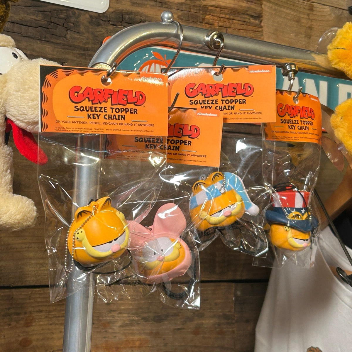 【GARFIELD】SQUEEZE TOPPER KEY CHAIN/【ガーフィールド】 スクイーズトッパーキーチェーン