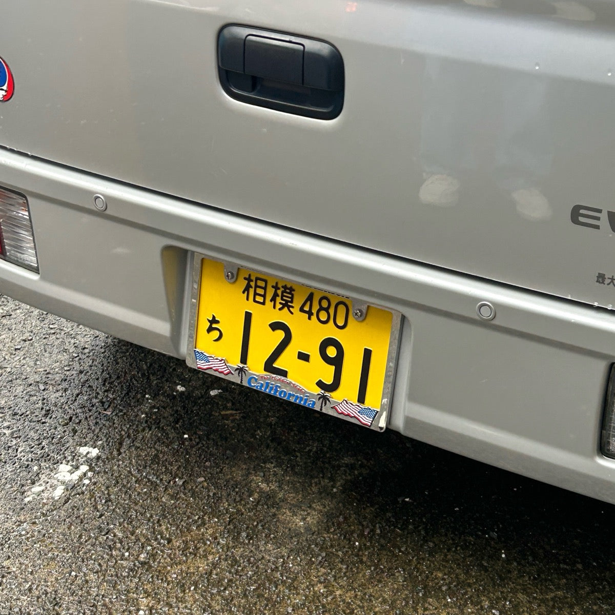 LICENSE PLATE FRAME/ライセンスプレートフレーム