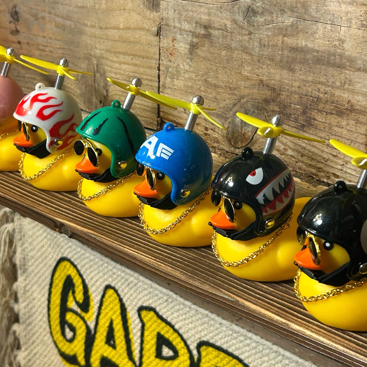 HELMET DUCK TOY/ヘルメットダック トイ