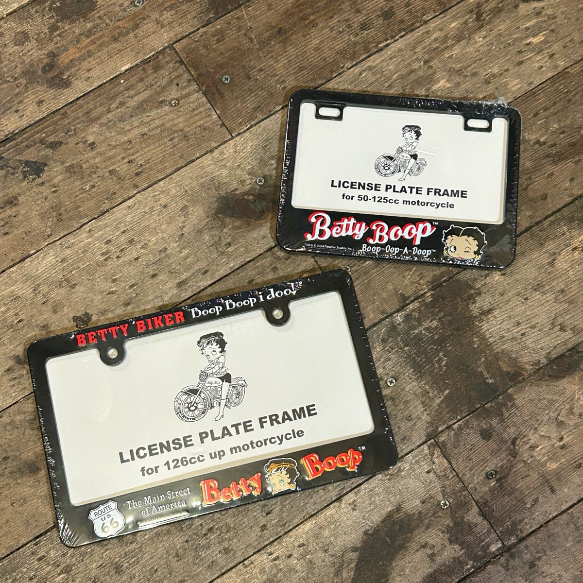 【BETTY BOOP】 LICENSE BIKER FRAME/【ベティブープ】 ライセンスバイカーフレーム