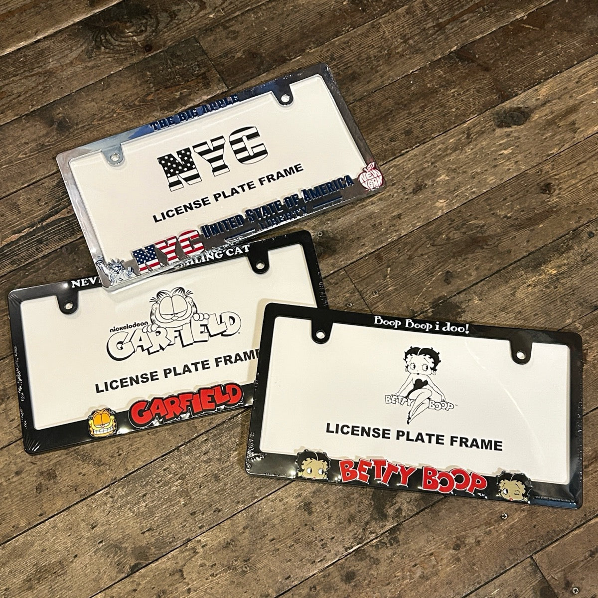 LICENSE PLATE FRAME/ライセンスプレートフレーム