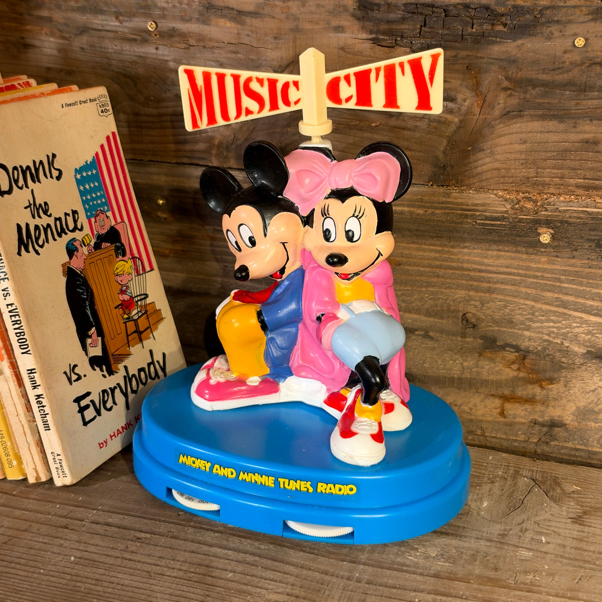 Vintage JPI "Mickey and Minnie Tunes" Table Top Radio/ヴィンテージ JPI 「ミッキー＆ミニー チューンズ」卓上ラジオ