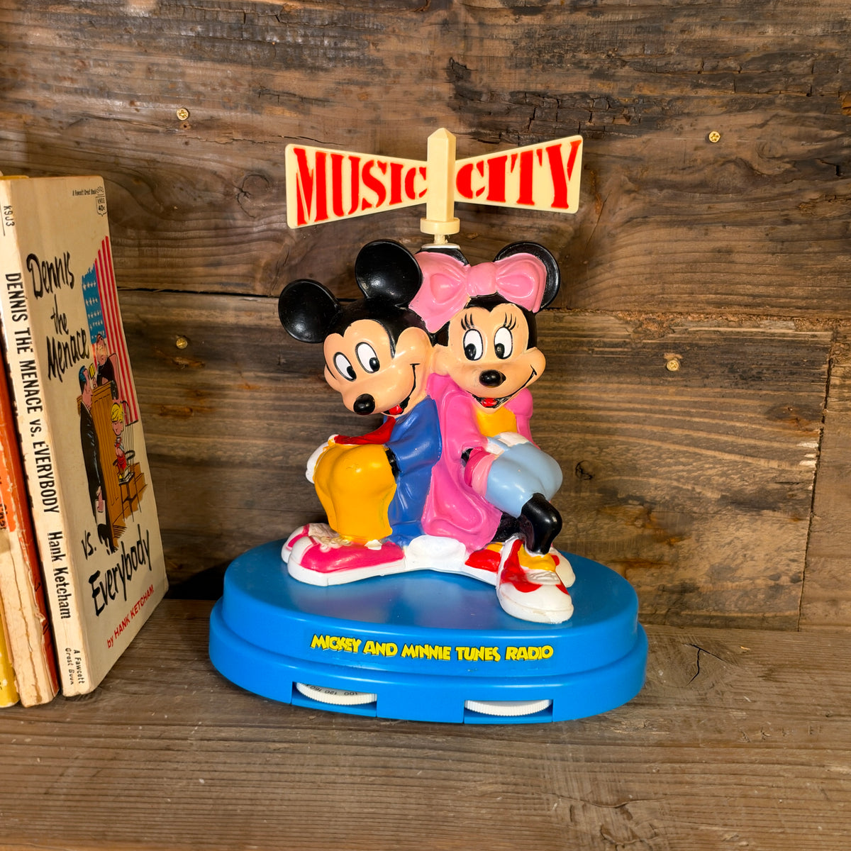 Vintage JPI "Mickey and Minnie Tunes" Table Top Radio/ヴィンテージ JPI 「ミッキー＆ミニー チューンズ」卓上ラジオ