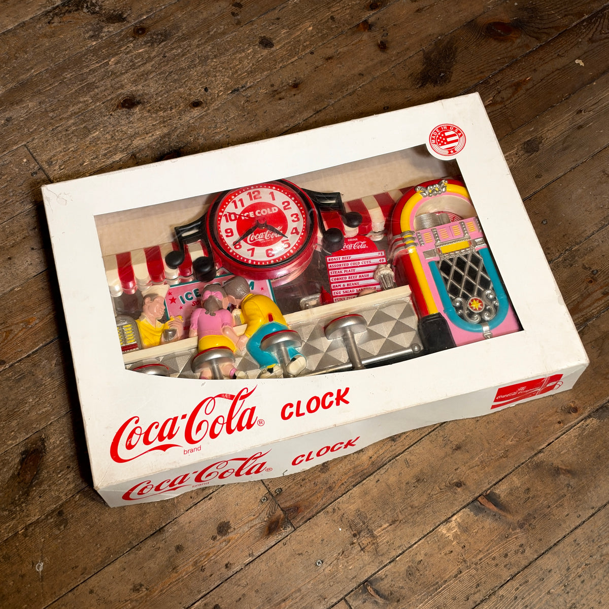 Vintage Coca-Cola 1950s Diner & Jukebox 3D Relief Wall Clock/ヴィンテージ コカ・コーラ 1950年代 ダイナー＆ジュークボックス 3D立体掛け時計【US限定】