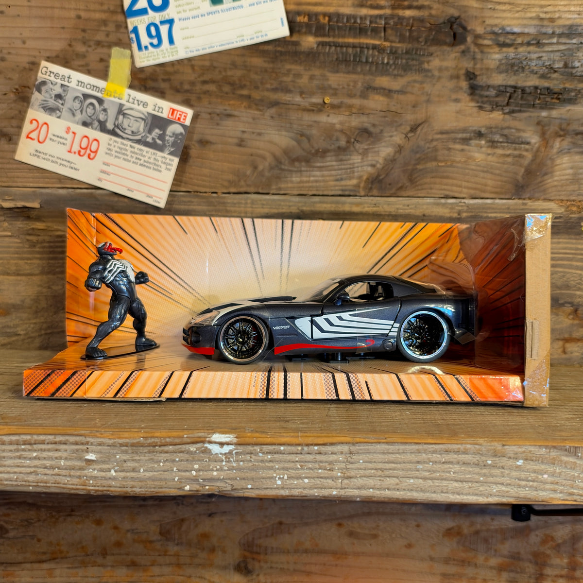 Venom" & 2008 Dodge Viper SRT10 1/24 Scale Die-Cast Vehicle with Die-Cast Figure/「ヴェノム」 & 2008 ダッジ バイパー SRT10 1/24スケール ダイキャストミニカー【US限定】