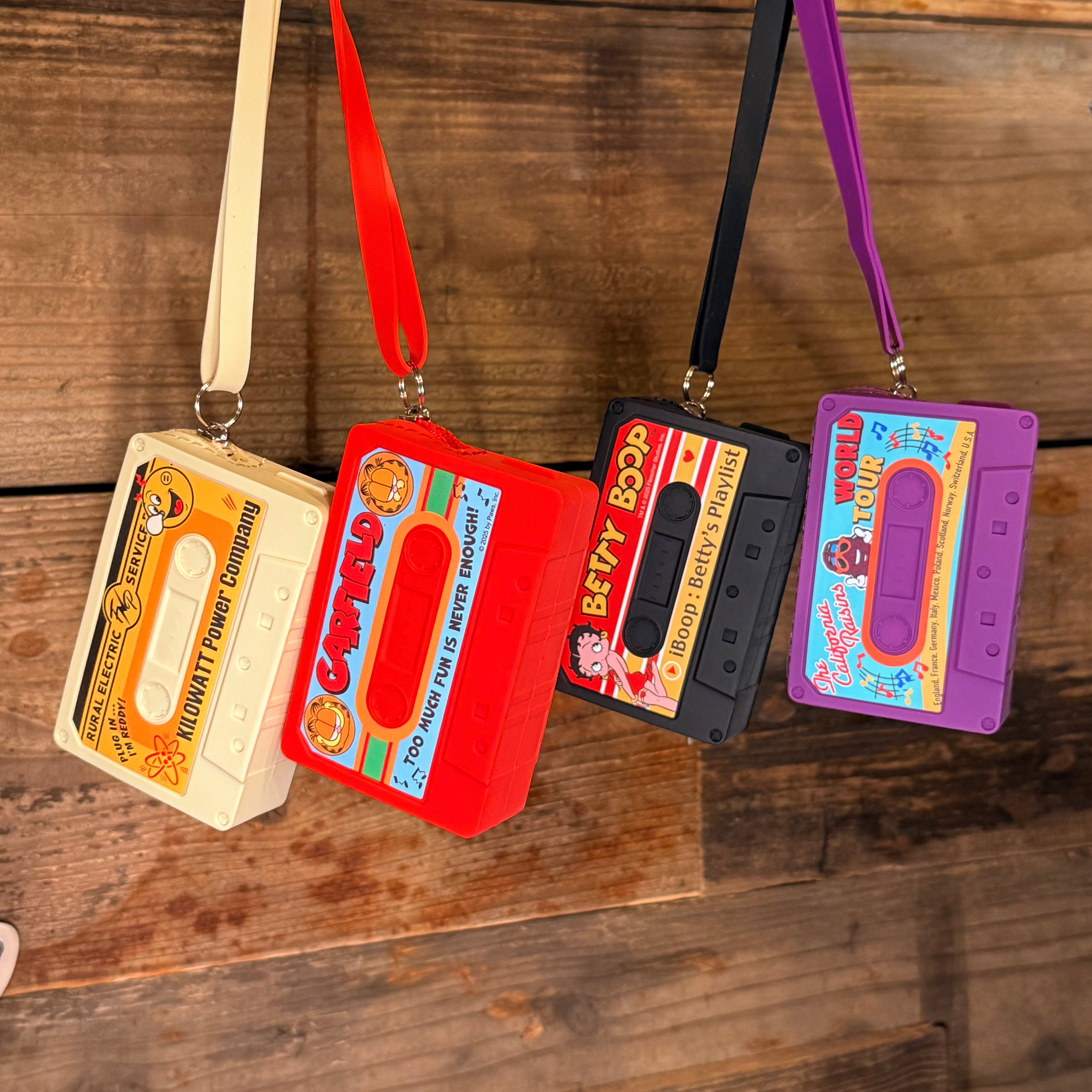 SILICONE POUCH CASSETTE TAPE/シリコンポーチ カセットテープ