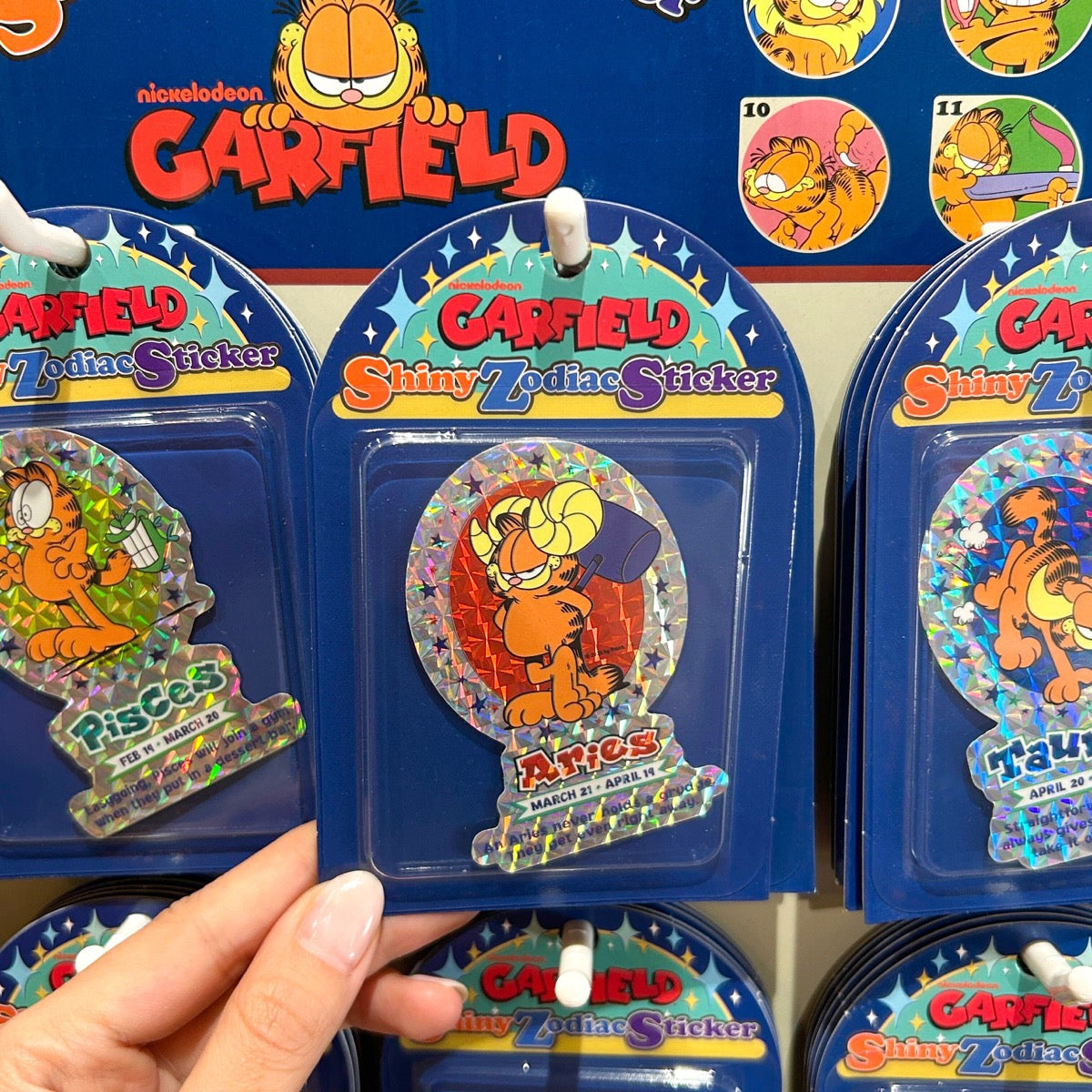 【GARFIELD】 PRISM ZODIAC STICKER/ 【ガーフィールド】プリズム星座ステッカー
