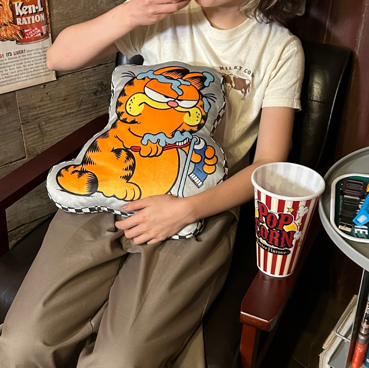 【GARFIELD】 DIECUT CUSHION/ 【ガーフィールド】ダイカットクッション