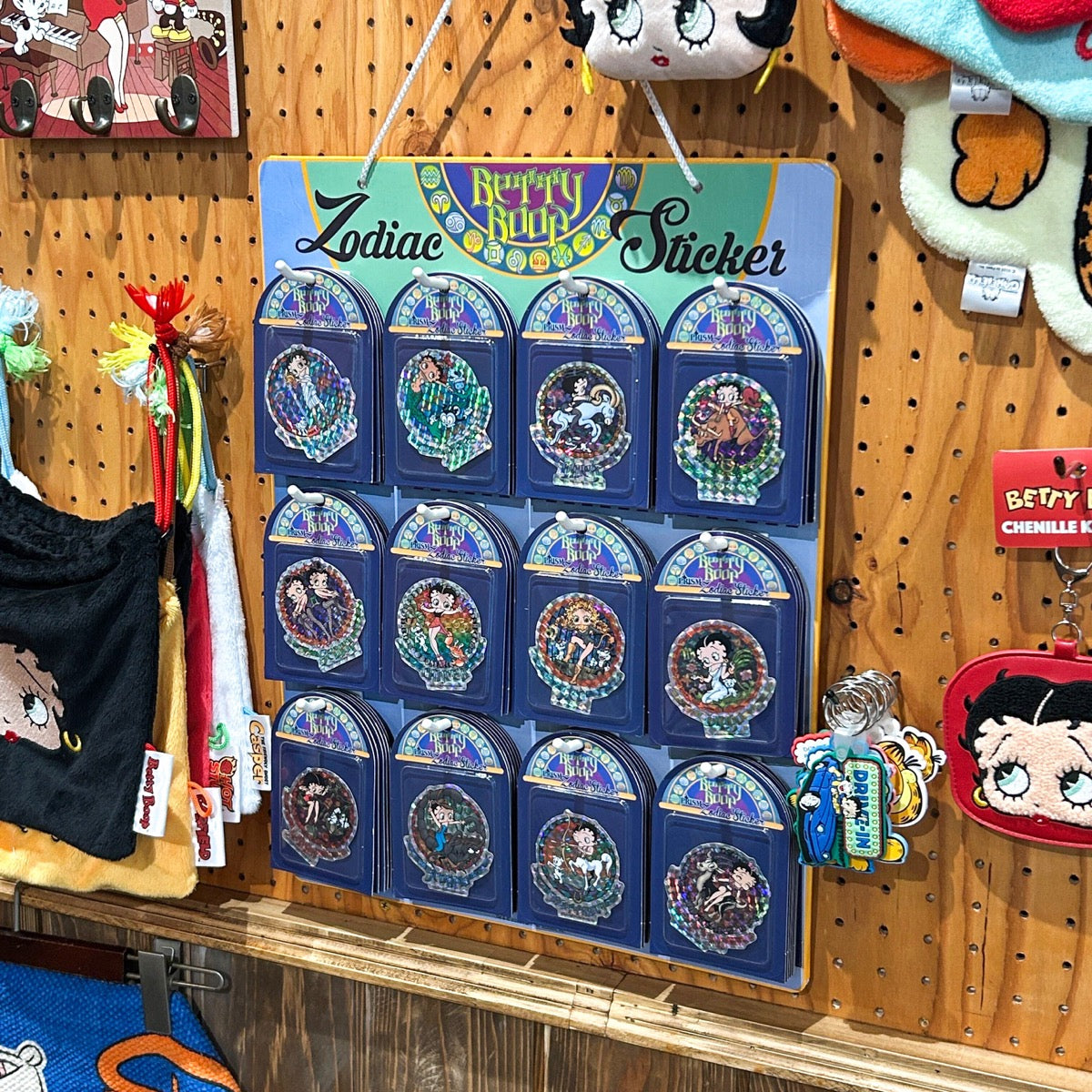 【BETTY BOOP】 PRISM ZODIAC STICKER/ 【ベティブープ】プリズム星座ステッカー